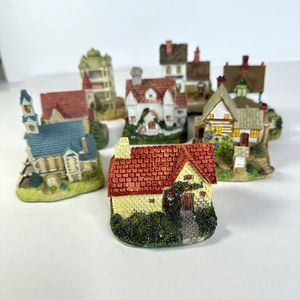 International Resources Village Set of 8 1991-97